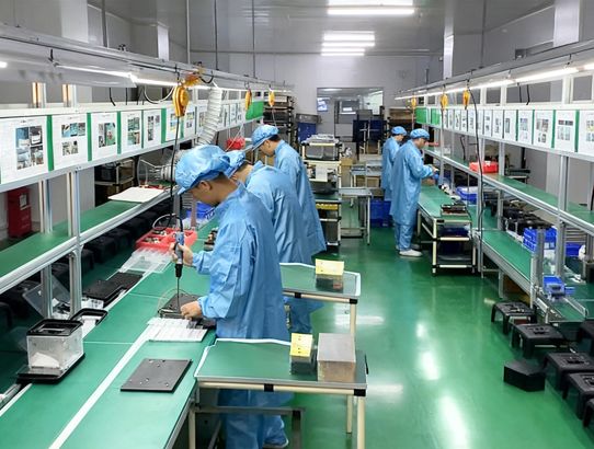 Montagewerkstatt für tragbare Stromstationen​