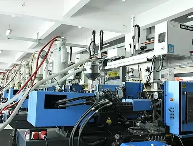 ​ Spritzgießausrüstung​